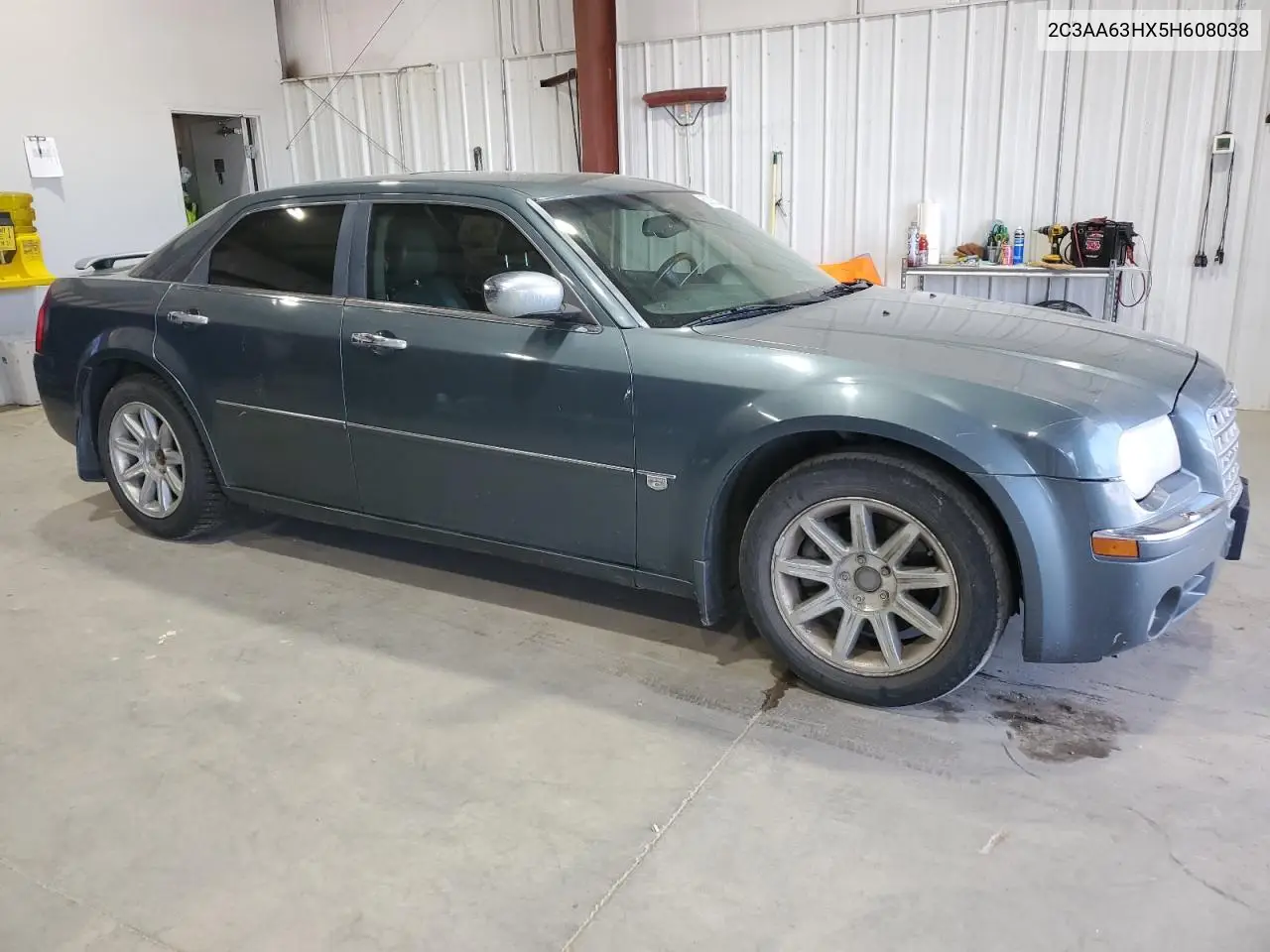 2005 Chrysler 300C VIN: 2C3AA63HX5H608038 Lot: 60085345