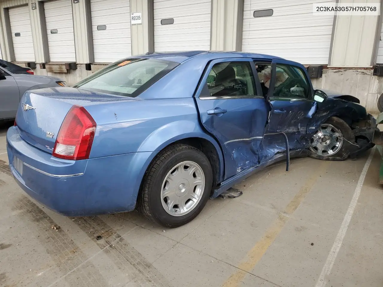 2007 Chrysler 300 Touring VIN: 2C3KA53G57H705768 Lot: 56531945
