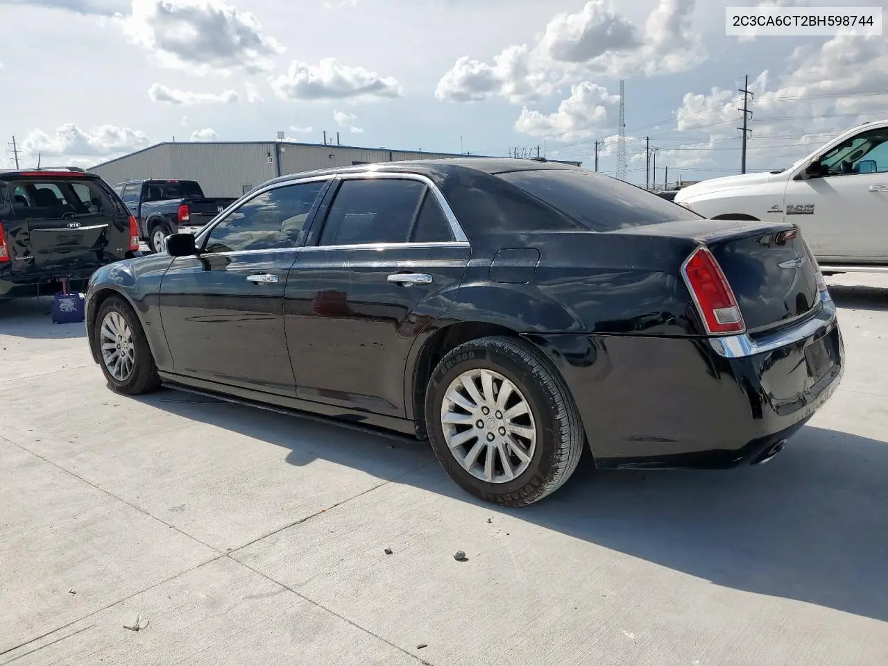 2011 Chrysler 300C VIN: 2C3CA6CT2BH598744 Lot: 62600745