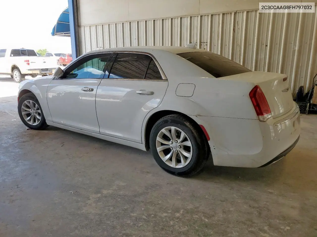 2015 Chrysler 300 Limited VIN: 2C3CCAAG8FH797032 Lot: 62680795