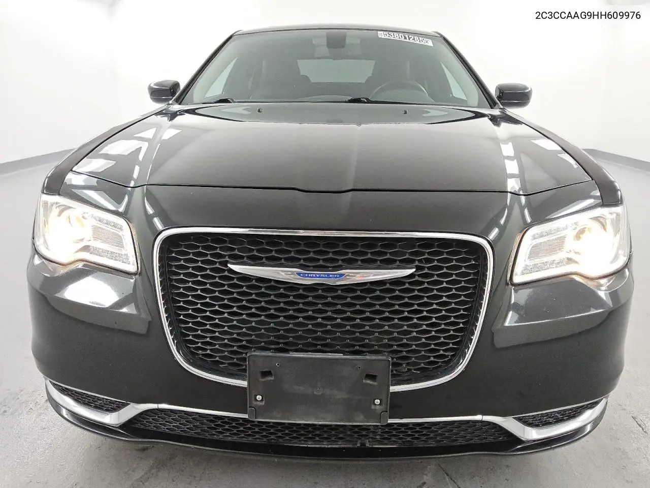 2017 Chrysler 300 Limited VIN: 2C3CCAAG9HH609976 Lot: 53801285