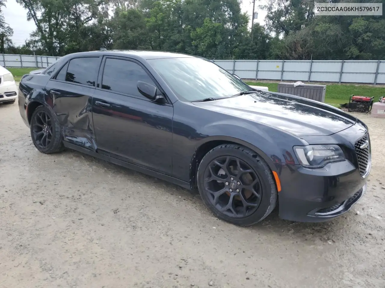 2019 Chrysler 300 Touring VIN: 2C3CCAAG6KH579617 Lot: 62824525