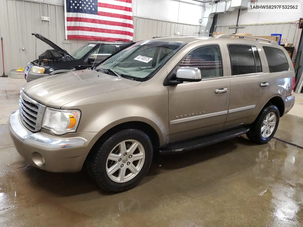 2007 Chrysler Aspen Limited VIN: 1A8HW58297F532562 Lot: 62748375