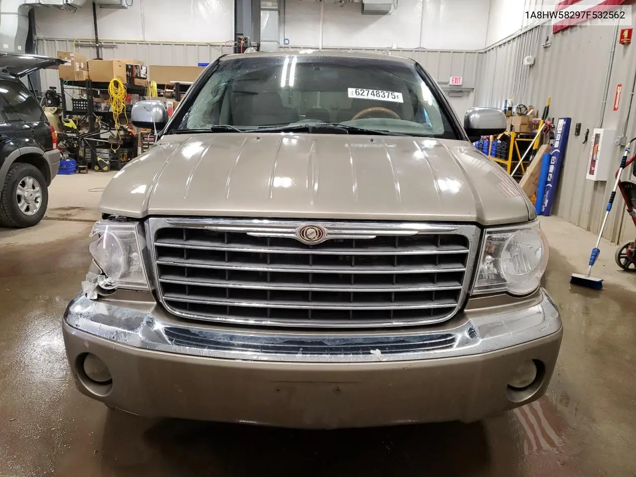2007 Chrysler Aspen Limited VIN: 1A8HW58297F532562 Lot: 62748375