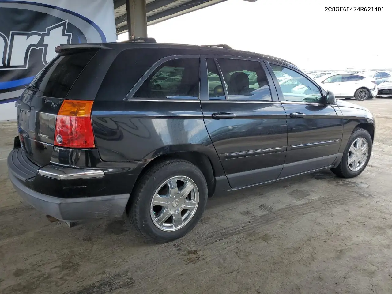2004 Chrysler Pacifica VIN: 2C8GF68474R621401 Lot: 56626025