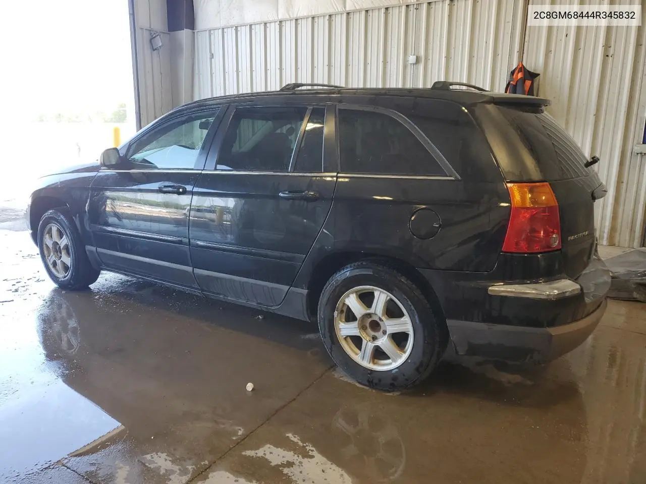2004 Chrysler Pacifica VIN: 2C8GM68444R345832 Lot: 59628165