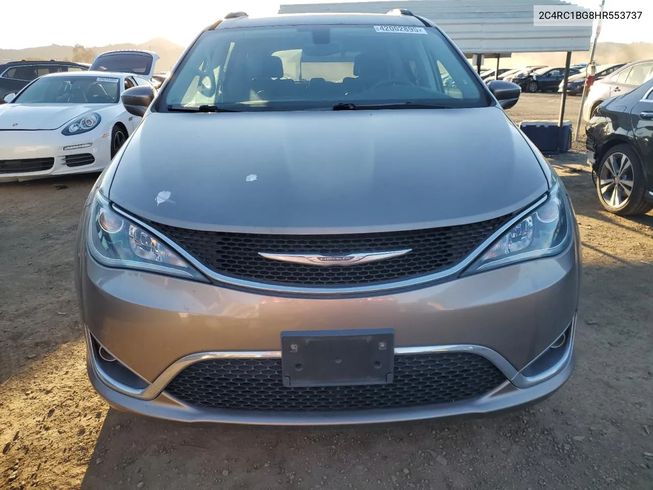 2017 Chrysler Pacifica Touring L VIN: 2C4RC1BG8HR553737 Lot: 42002895