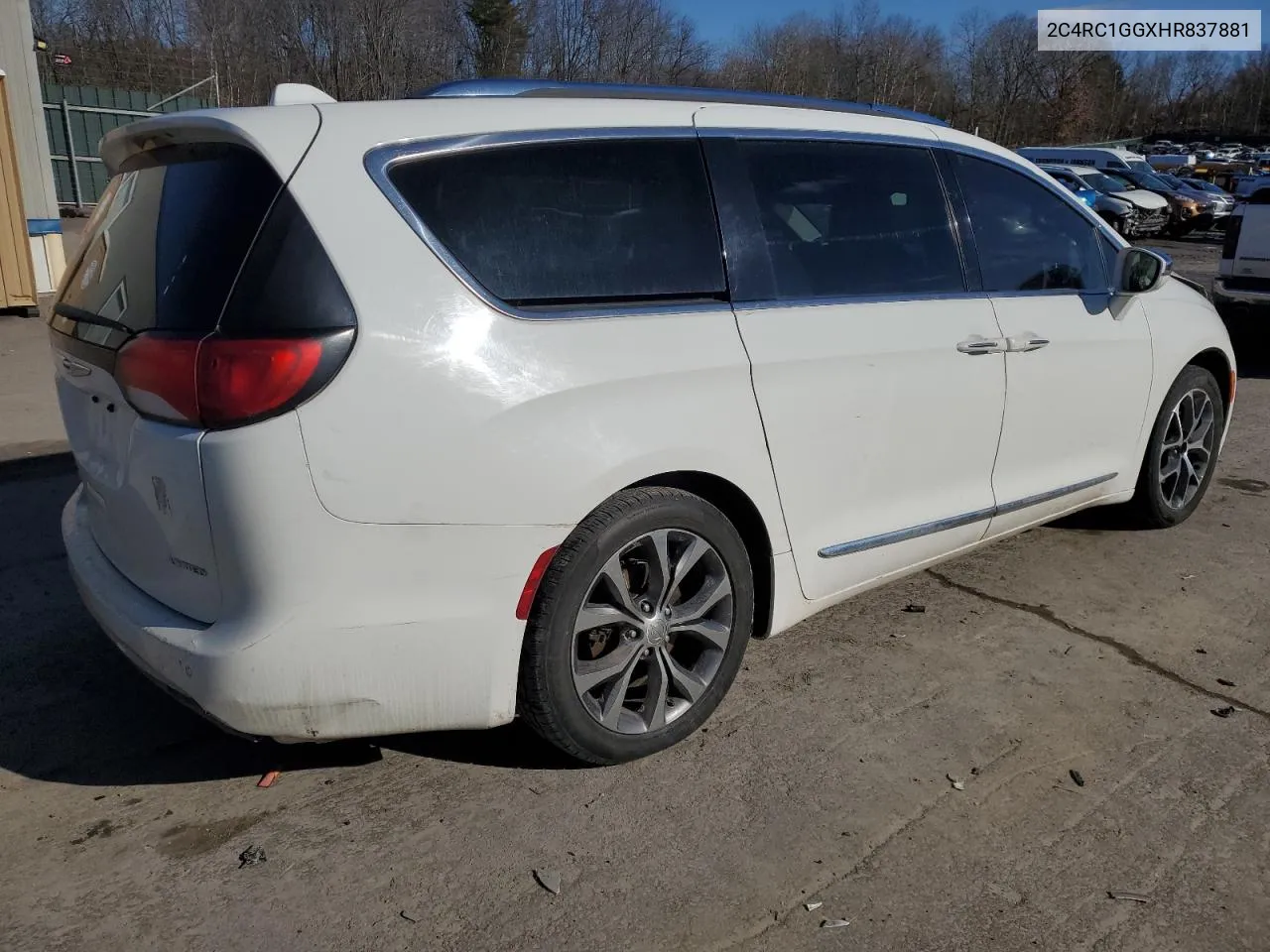 2017 Chrysler Pacifica Limited VIN: 2C4RC1GGXHR837881 Lot: 43140345