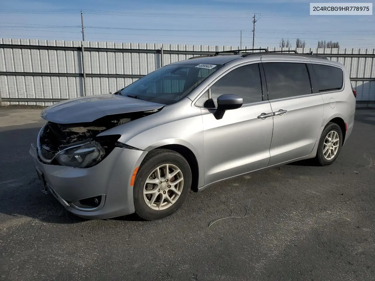 2017 Chrysler Pacifica Touring L VIN: 2C4RCBG9HR778975 Lot: 48598405