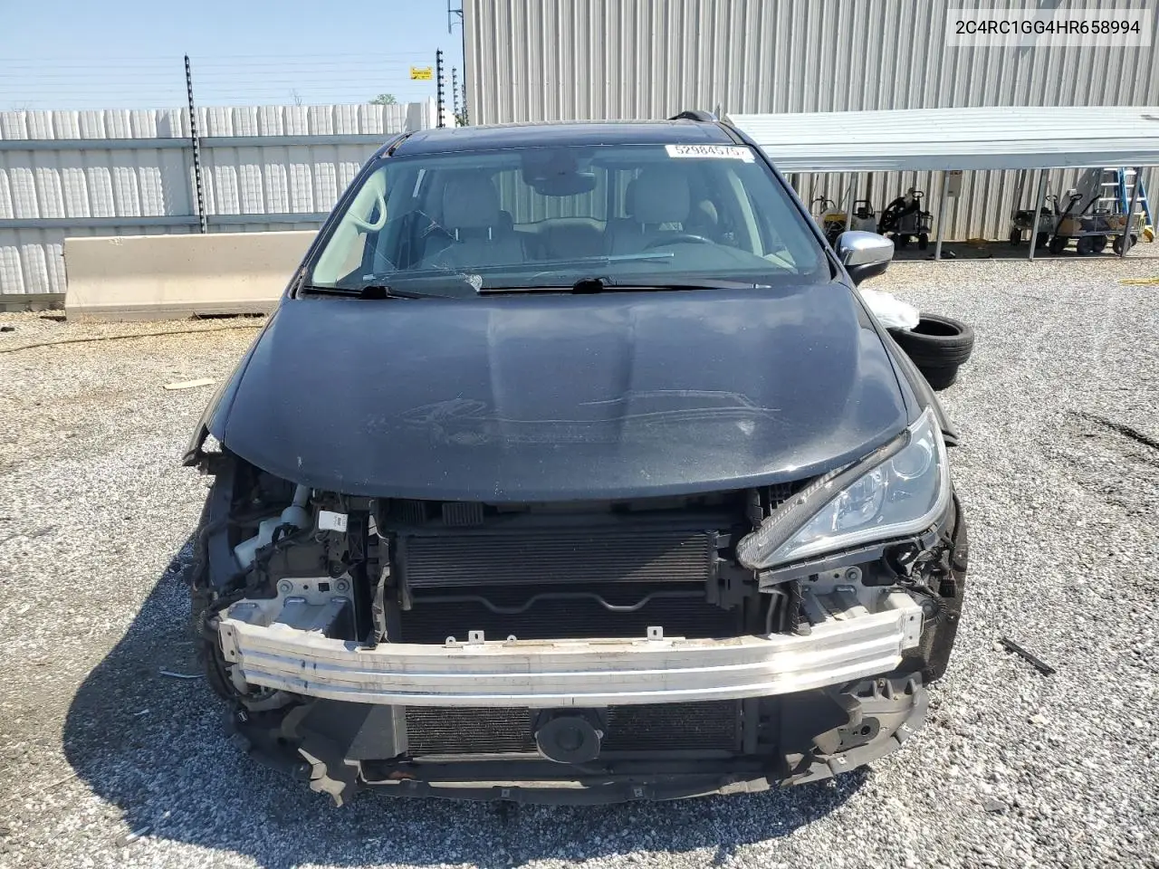 2017 Chrysler Pacifica Limited VIN: 2C4RC1GG4HR658994 Lot: 52984575