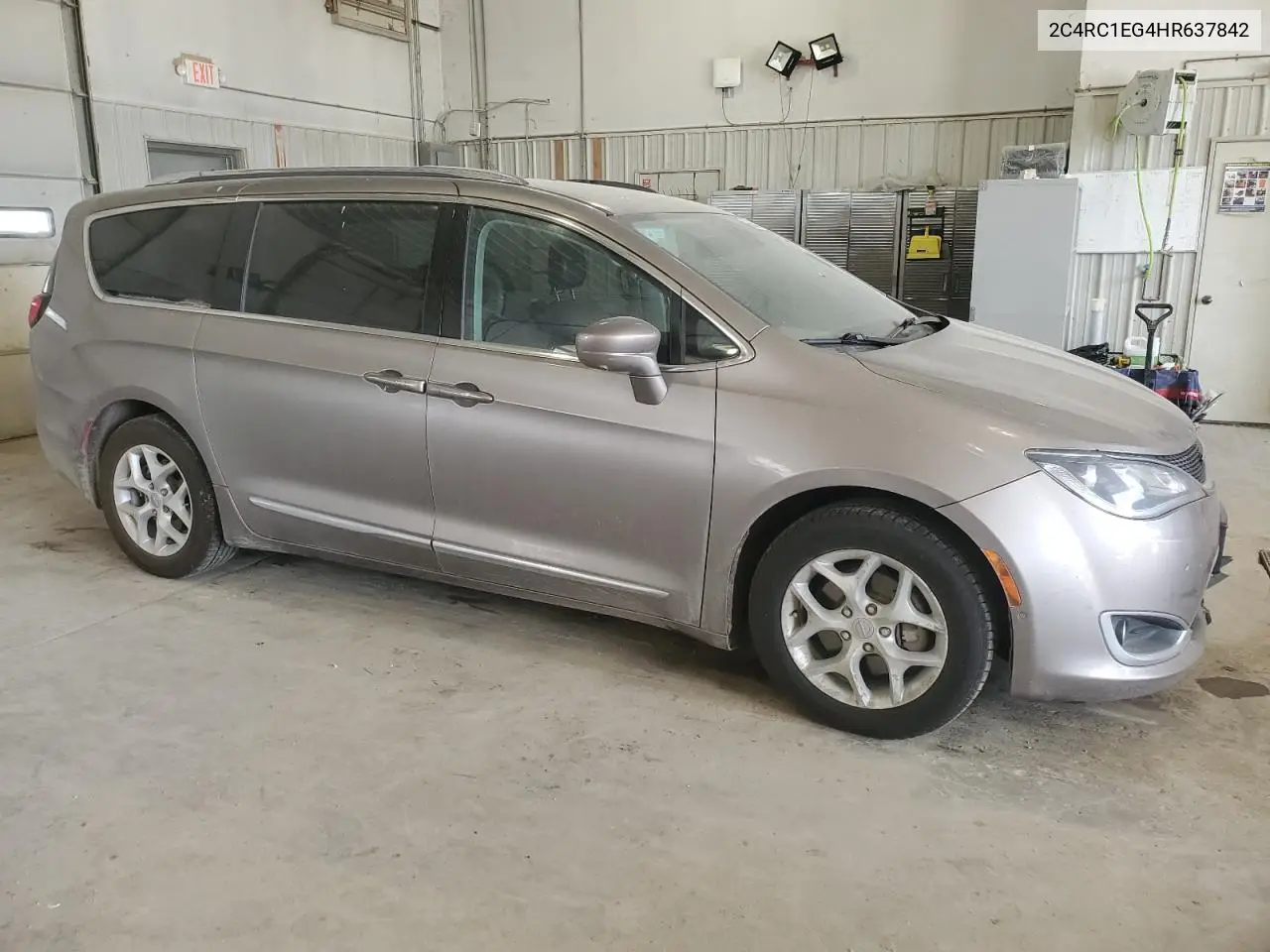 2017 Chrysler Pacifica Touring L Plus VIN: 2C4RC1EG4HR637842 Lot: 56588475