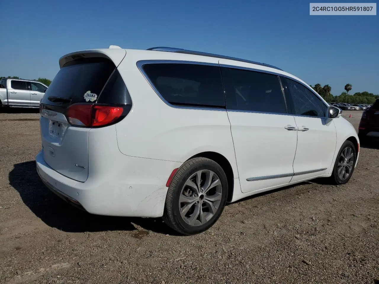 2017 Chrysler Pacifica Limited VIN: 2C4RC1GG5HR591807 Lot: 56651935