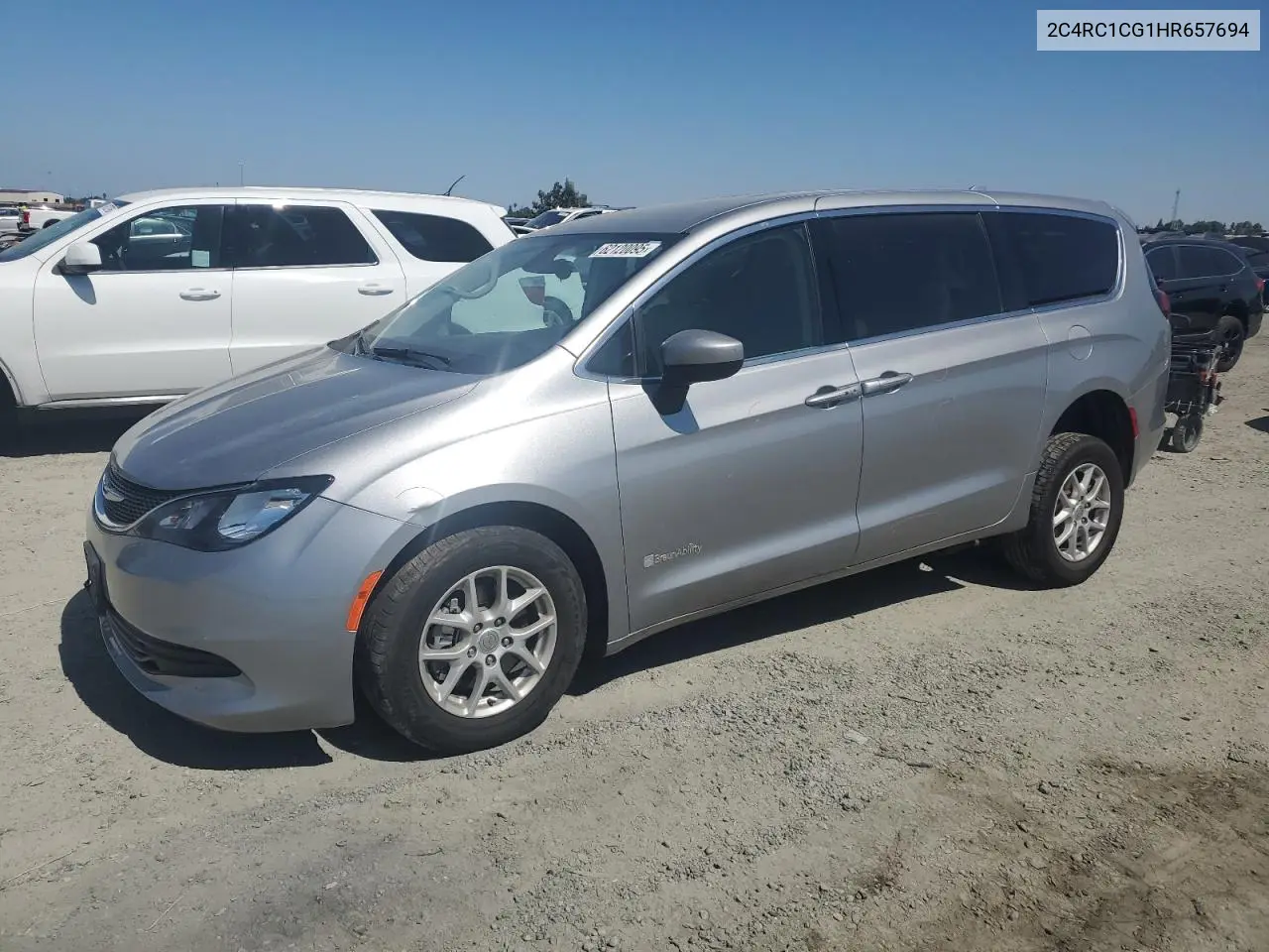 2017 Chrysler Pacifica Lx VIN: 2C4RC1CG1HR657694 Lot: 62120095