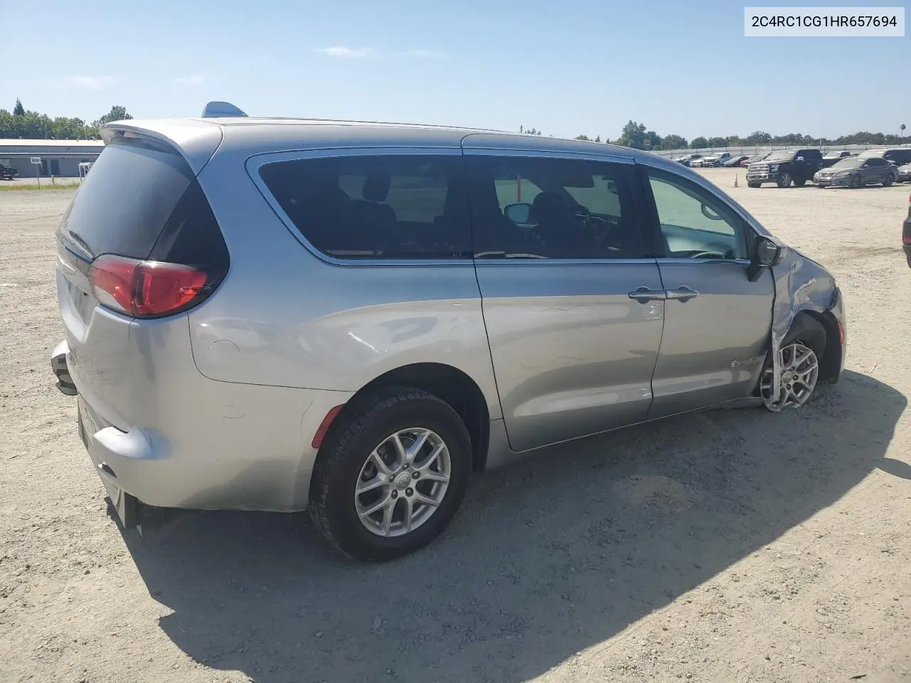 2017 Chrysler Pacifica Lx VIN: 2C4RC1CG1HR657694 Lot: 62120095