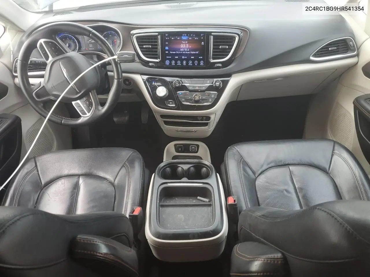 2017 Chrysler Pacifica Touring L VIN: 2C4RC1BG9HR541354 Lot: 62161695