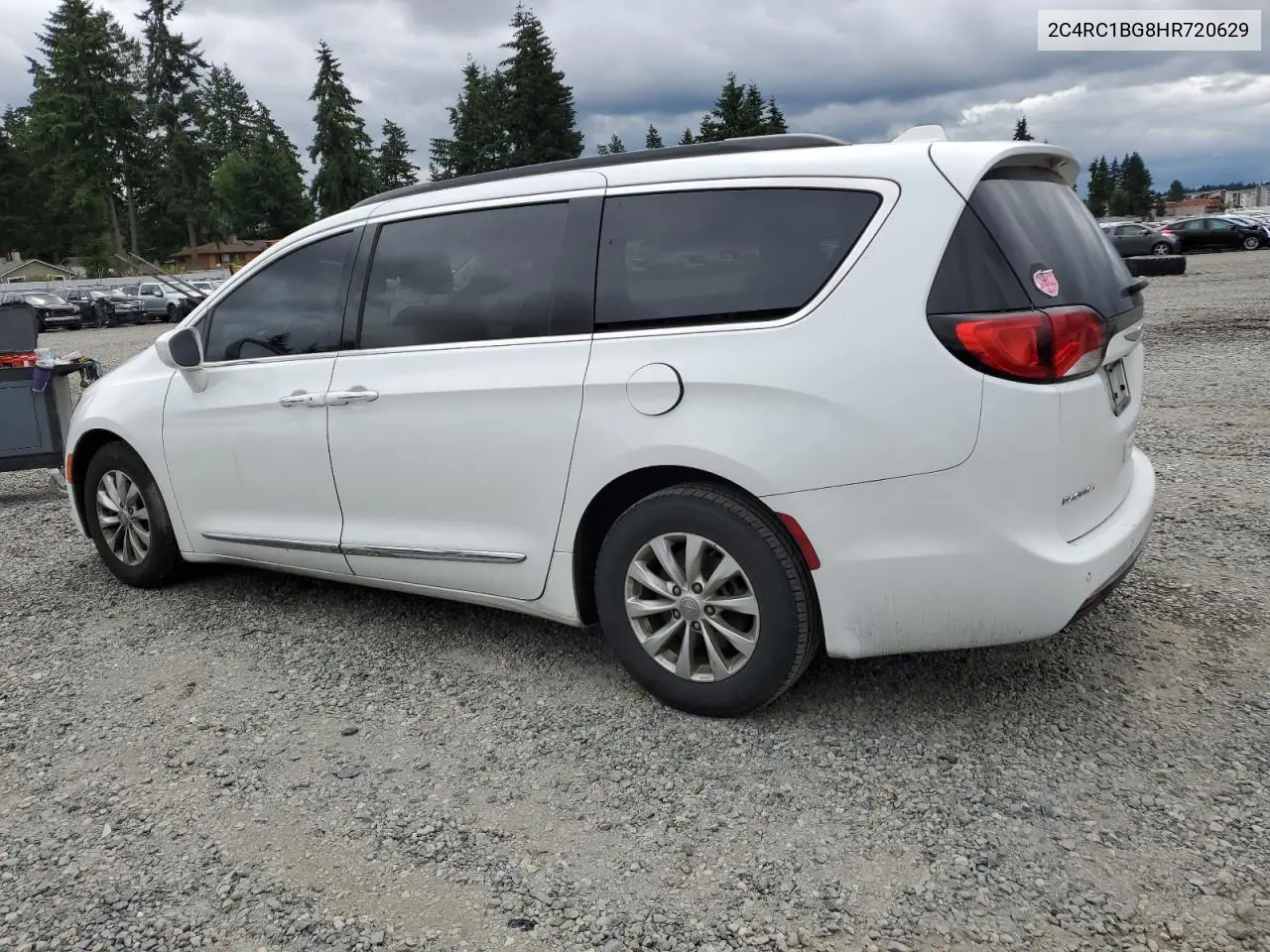 2017 Chrysler Pacifica Touring L VIN: 2C4RC1BG8HR720629 Lot: 62587355