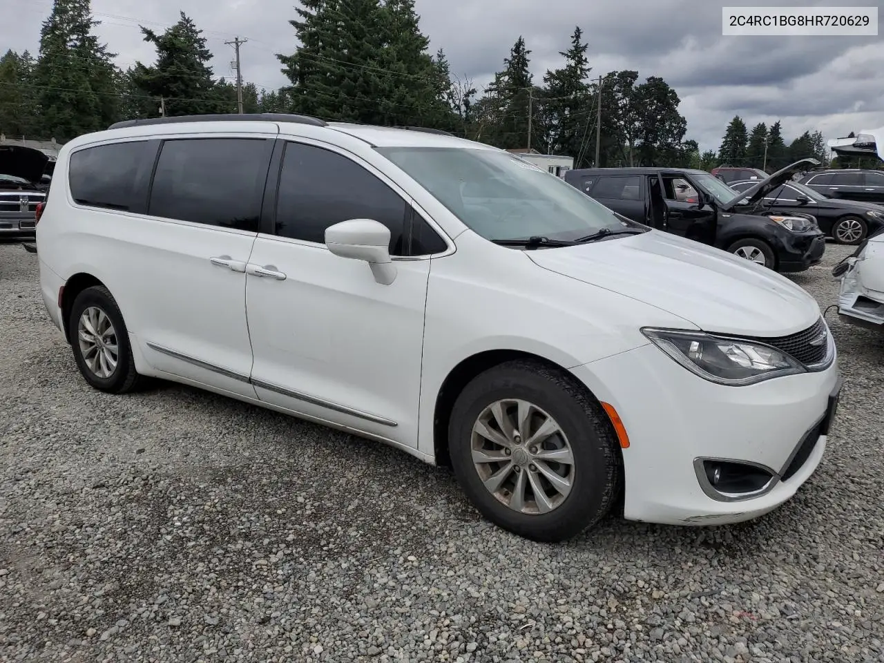 2017 Chrysler Pacifica Touring L VIN: 2C4RC1BG8HR720629 Lot: 62587355