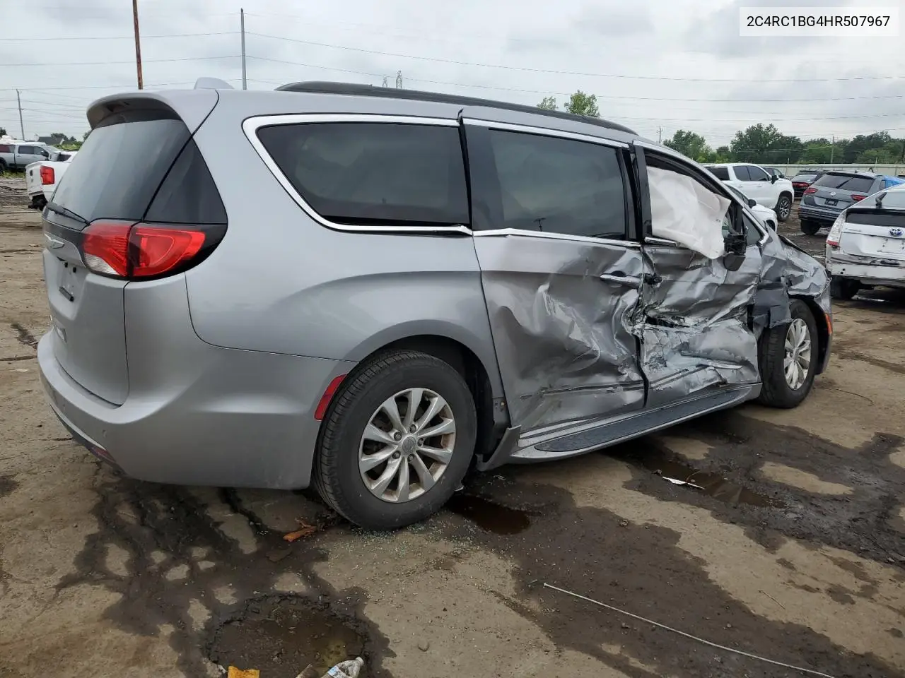 2017 Chrysler Pacifica Touring L VIN: 2C4RC1BG4HR507967 Lot: 63046875
