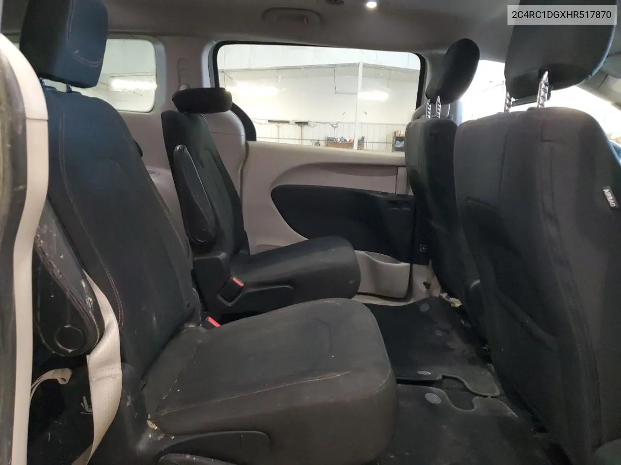 2017 Chrysler Pacifica Touring VIN: 2C4RC1DGXHR517870 Lot: 65626485