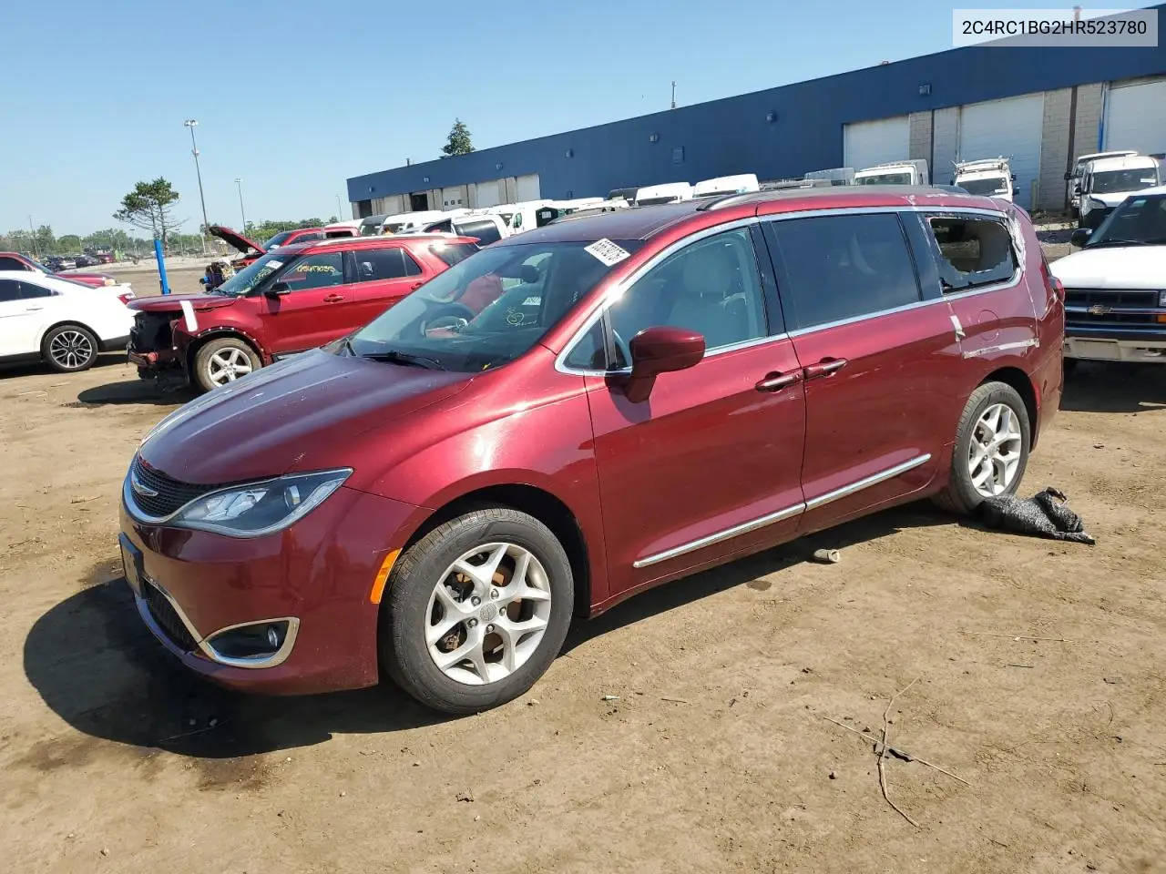 2017 Chrysler Pacifica Touring L VIN: 2C4RC1BG2HR523780 Lot: 65679275