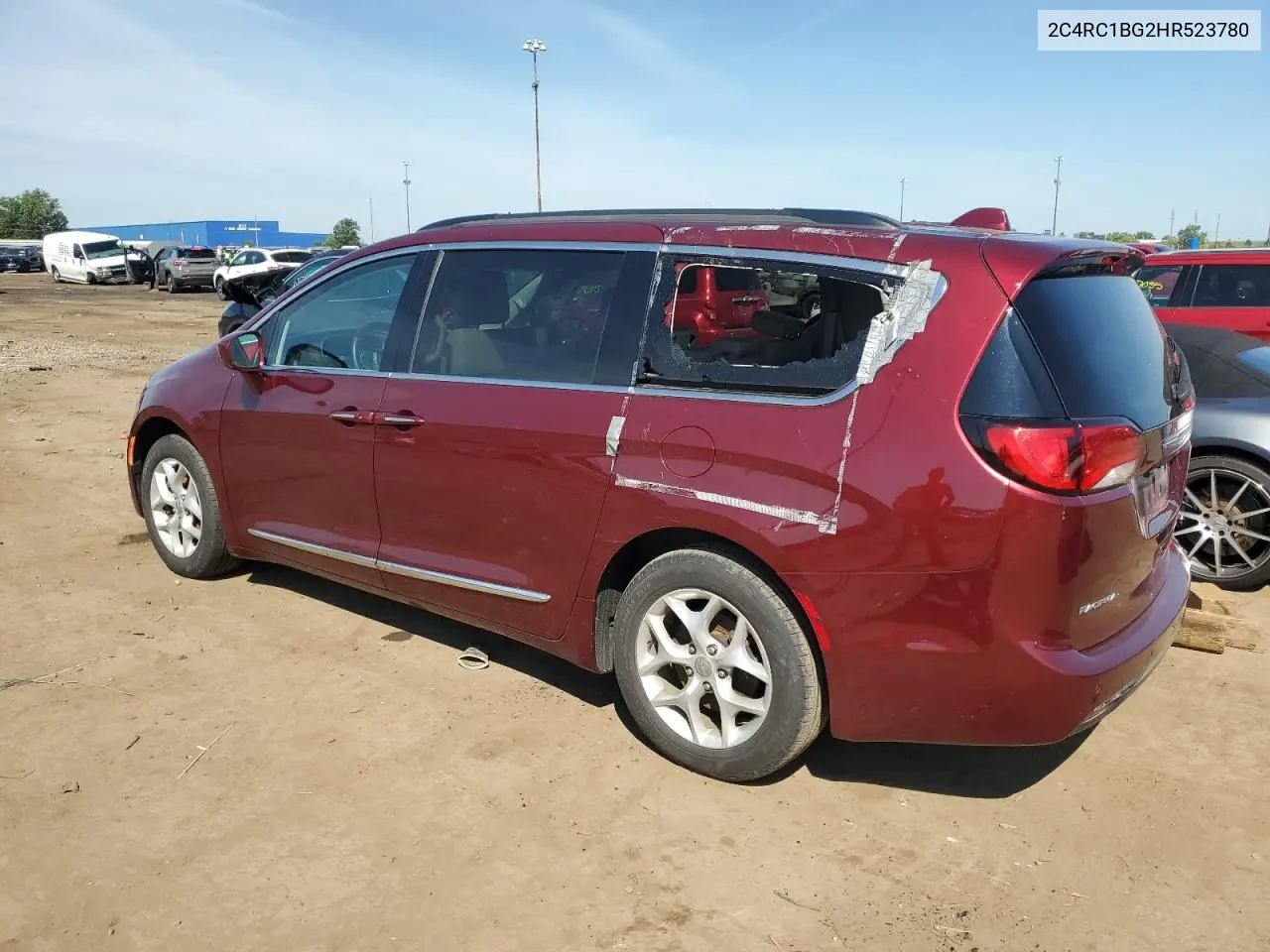 2017 Chrysler Pacifica Touring L VIN: 2C4RC1BG2HR523780 Lot: 65679275