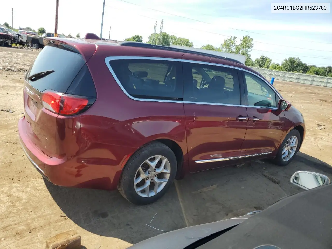 2017 Chrysler Pacifica Touring L VIN: 2C4RC1BG2HR523780 Lot: 65679275