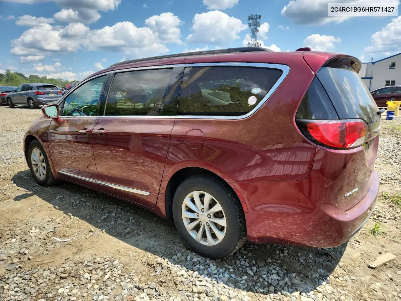 2017 Chrysler Pacifica Touring L VIN: 2C4RC1BG6HR571427 Lot: 65845085