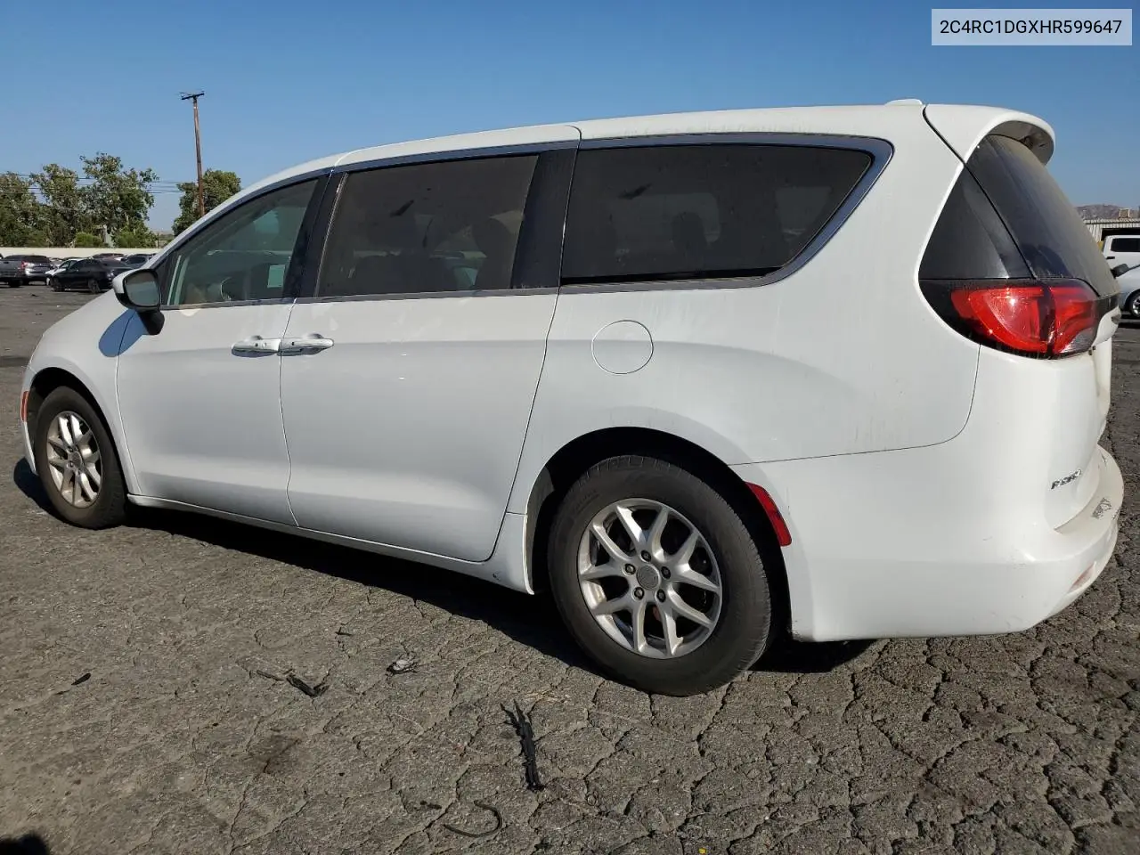 2017 Chrysler Pacifica Touring VIN: 2C4RC1DGXHR599647 Lot: 66151175
