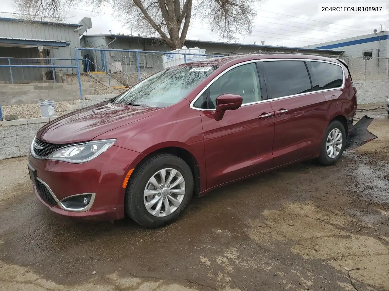 2018 Chrysler Pacifica Touring Plus VIN: 2C4RC1FG9JR108987 Lot: 43200715