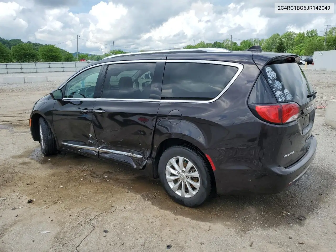 2018 Chrysler Pacifica Touring L VIN: 2C4RC1BG6JR142049 Lot: 55959895