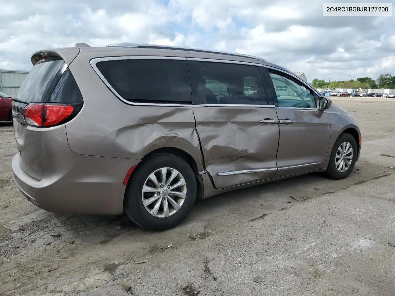 2018 Chrysler Pacifica Touring L VIN: 2C4RC1BG8JR127200 Lot: 56929415
