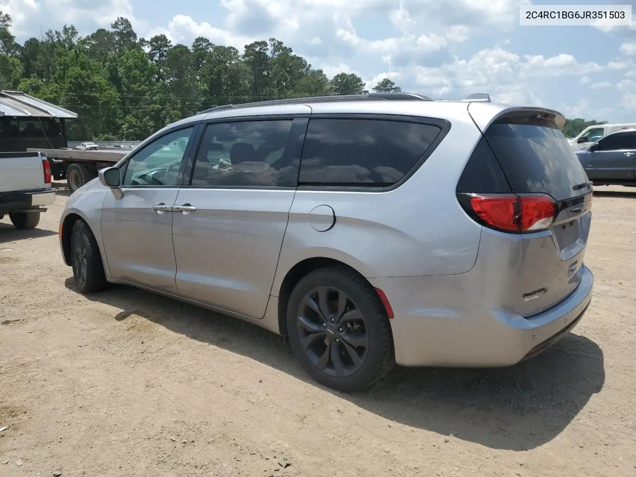 2018 Chrysler Pacifica Touring L VIN: 2C4RC1BG6JR351503 Lot: 59874955