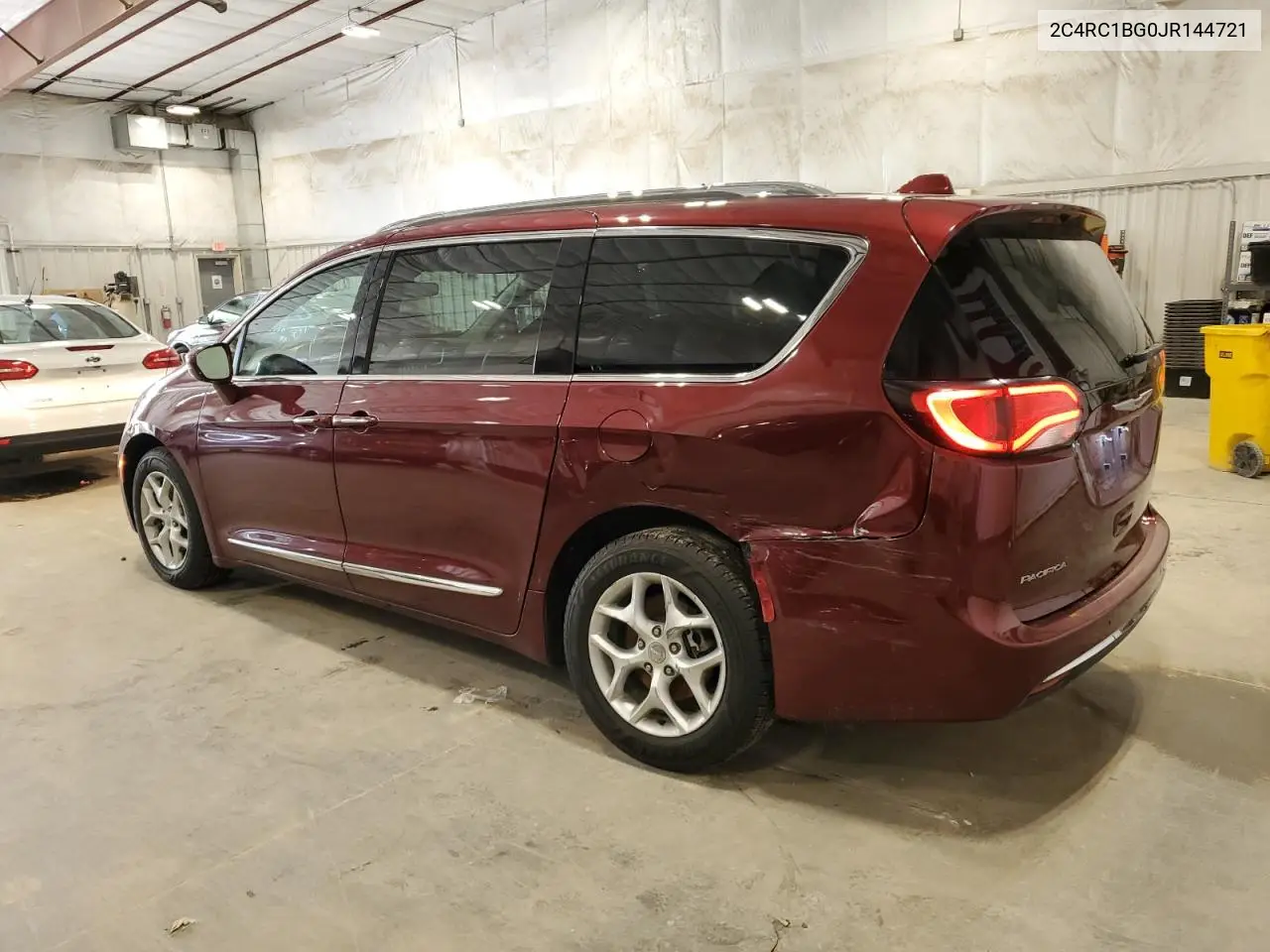 2018 Chrysler Pacifica Touring L VIN: 2C4RC1BG0JR144721 Lot: 62015005