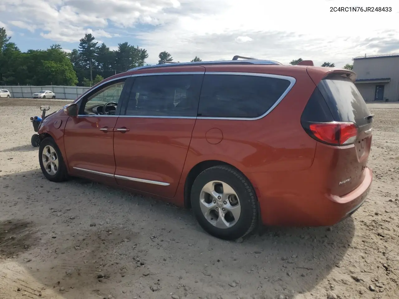 2018 Chrysler Pacifica Hybrid Limited VIN: 2C4RC1N76JR248433 Lot: 62400525