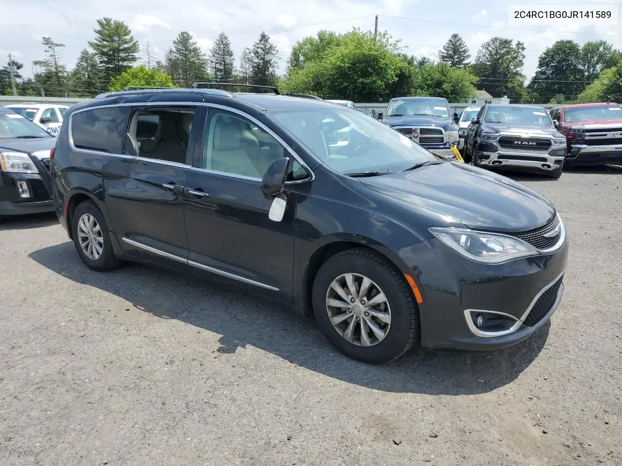 2018 Chrysler Pacifica Touring L VIN: 2C4RC1BG0JR141589 Lot: 63051535