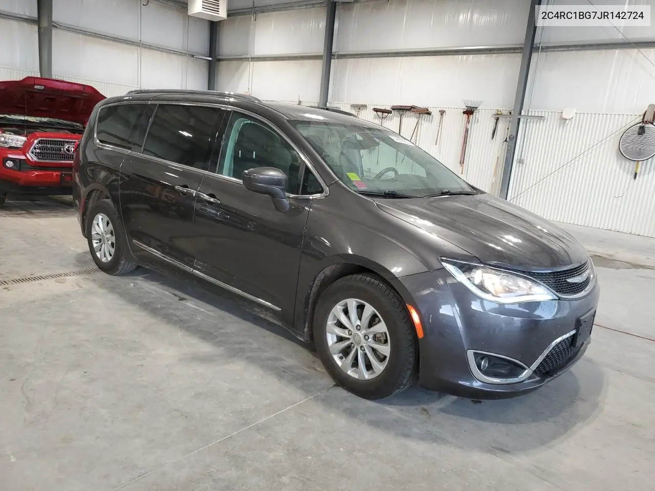 2018 Chrysler Pacifica Touring L VIN: 2C4RC1BG7JR142724 Lot: 64682685