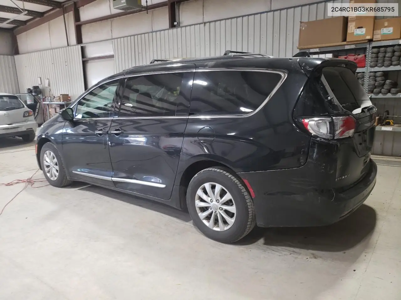 2019 Chrysler Pacifica Touring L VIN: 2C4RC1BG3KR685795 Lot: 52566565