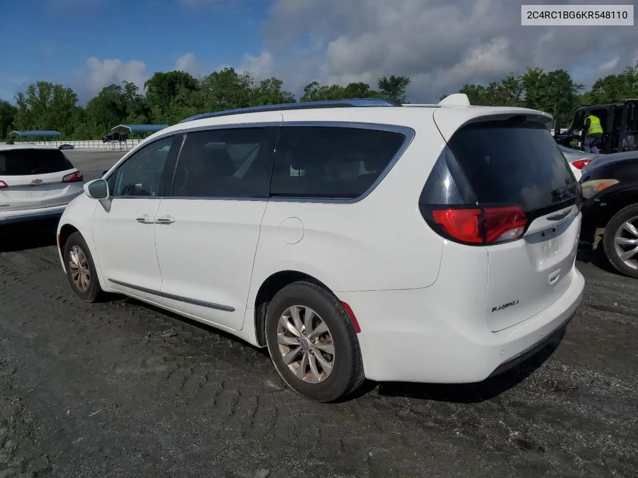 2019 Chrysler Pacifica Touring L VIN: 2C4RC1BG6KR548110 Lot: 56355175