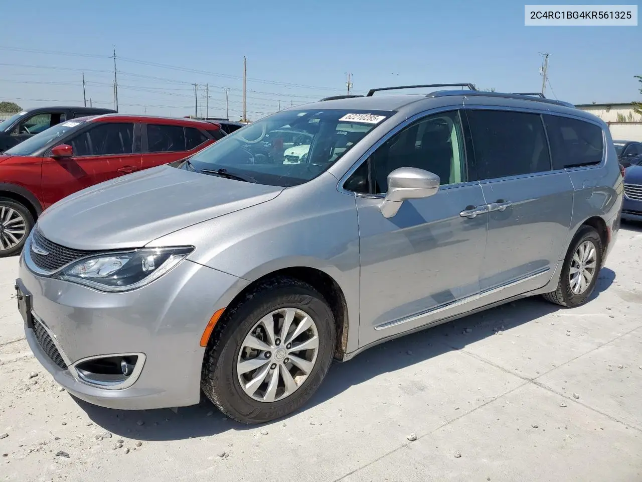 2019 Chrysler Pacifica Touring L VIN: 2C4RC1BG4KR561325 Lot: 62210285