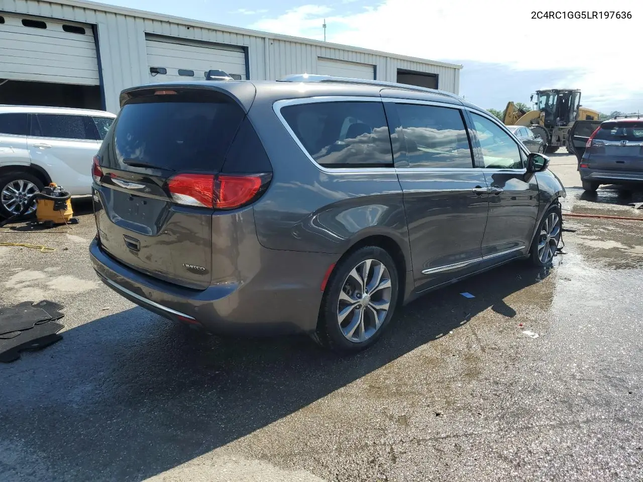 2020 Chrysler Pacifica Limited VIN: 2C4RC1GG5LR197636 Lot: 56032355