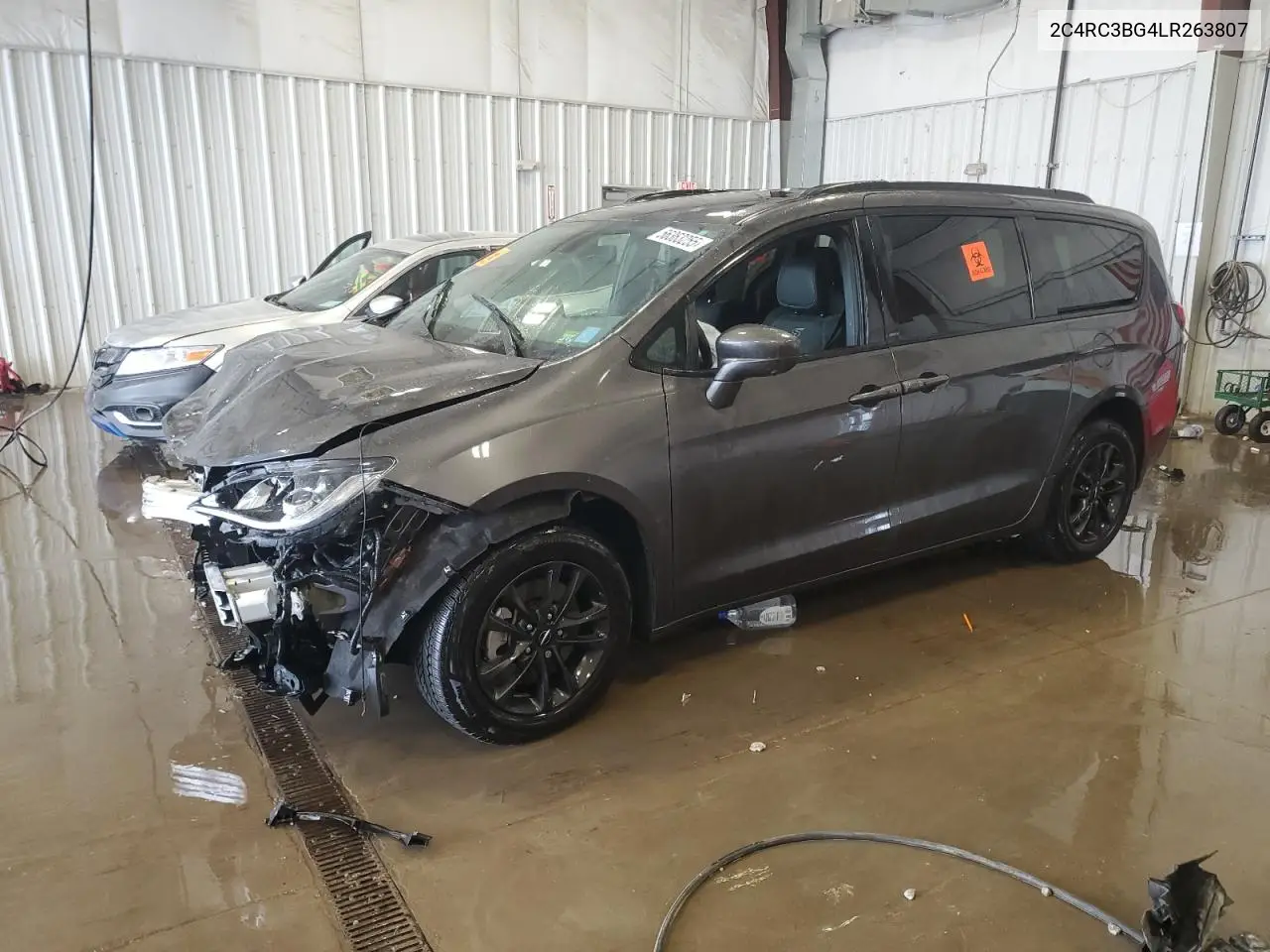 2020 Chrysler Pacifica Touring L VIN: 2C4RC3BG4LR263807 Lot: 56363255