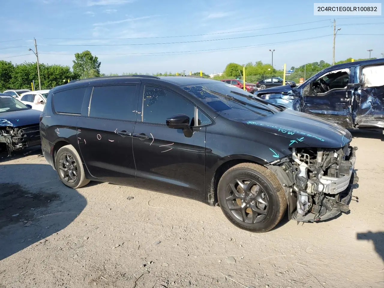 2020 Chrysler Pacifica Touring L Plus VIN: 2C4RC1EG0LR100832 Lot: 61892935