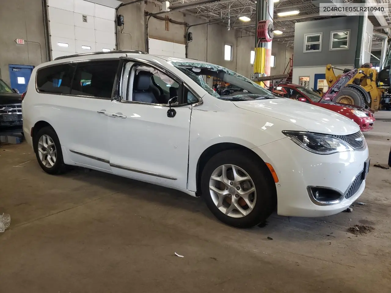 2020 Chrysler Pacifica Touring L Plus VIN: 2C4RC1EG5LR210940 Lot: 62493605