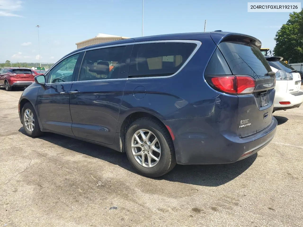 2020 Chrysler Pacifica Touring VIN: 2C4RC1FGXLR192126 Lot: 62570205