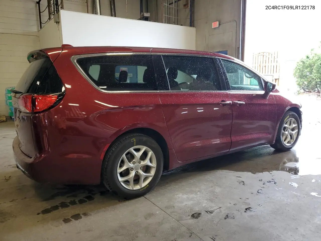 2020 Chrysler Pacifica Touring VIN: 2C4RC1FG9LR122178 Lot: 65590895
