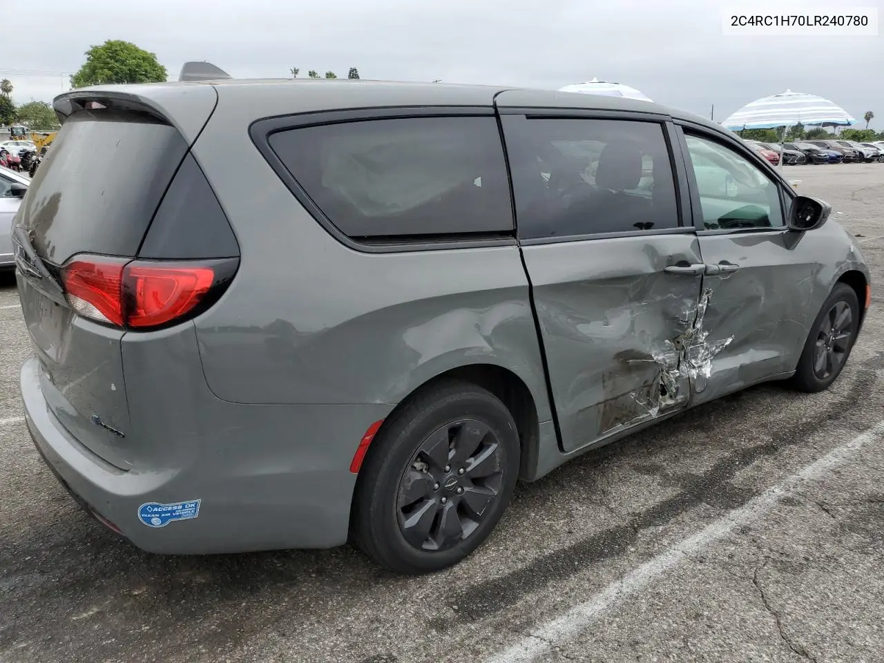 2020 Chrysler Pacifica Hybrid Touring VIN: 2C4RC1H70LR240780 Lot: 65603485