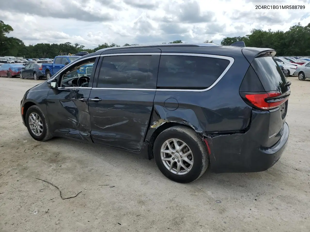 2021 Chrysler Pacifica Touring L VIN: 2C4RC1BG1MR588789 Lot: 56576045