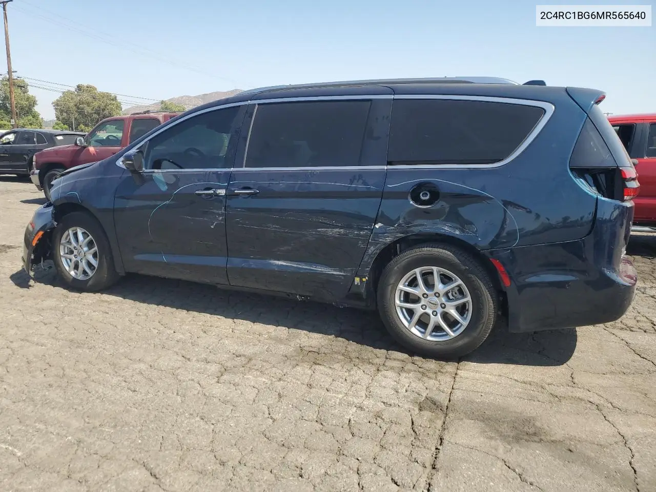 2021 Chrysler Pacifica Touring L VIN: 2C4RC1BG6MR565640 Lot: 62752685