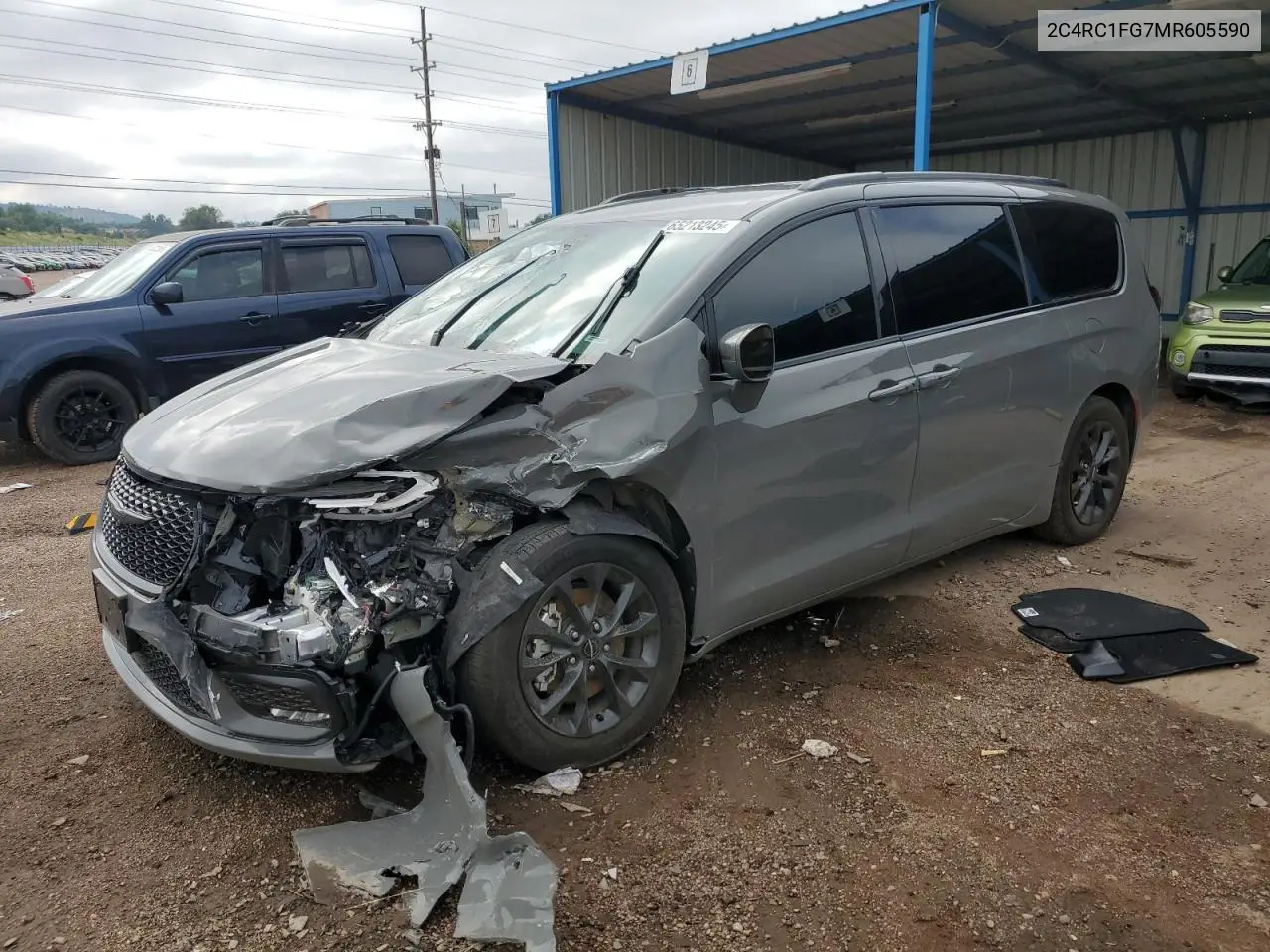 2021 Chrysler Pacifica Touring VIN: 2C4RC1FG7MR605590 Lot: 65213245