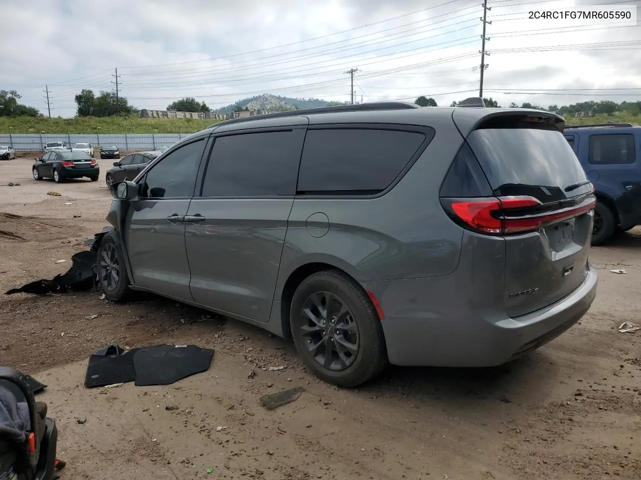 2021 Chrysler Pacifica Touring VIN: 2C4RC1FG7MR605590 Lot: 65213245